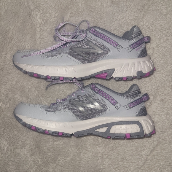 New Balance 410 V6 Running Shoe NWOB - Picture 2 of 13